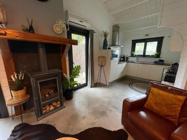 De Genten 2, Vakantiewoning Met Jacuzzi En Sauna เออร์เมโล ภายนอก รูปภาพ