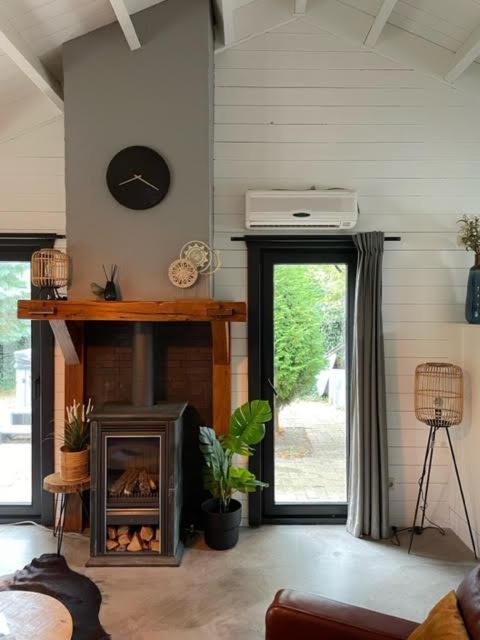 De Genten 2, Vakantiewoning Met Jacuzzi En Sauna เออร์เมโล ภายนอก รูปภาพ